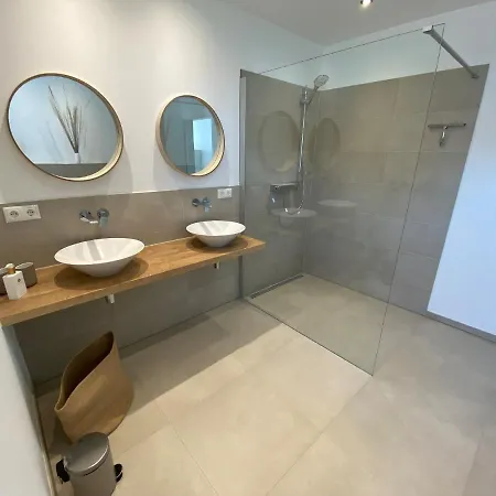 Traum In Weiss Mit Seeblick Seeliebe Eg Apartmán *