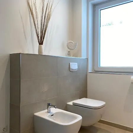 Traum In Weiss Mit Seeblick Seeliebe Eg Apartmán *